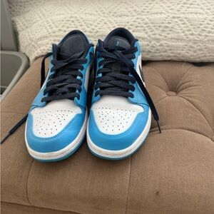 Blue Jordan 1 Low